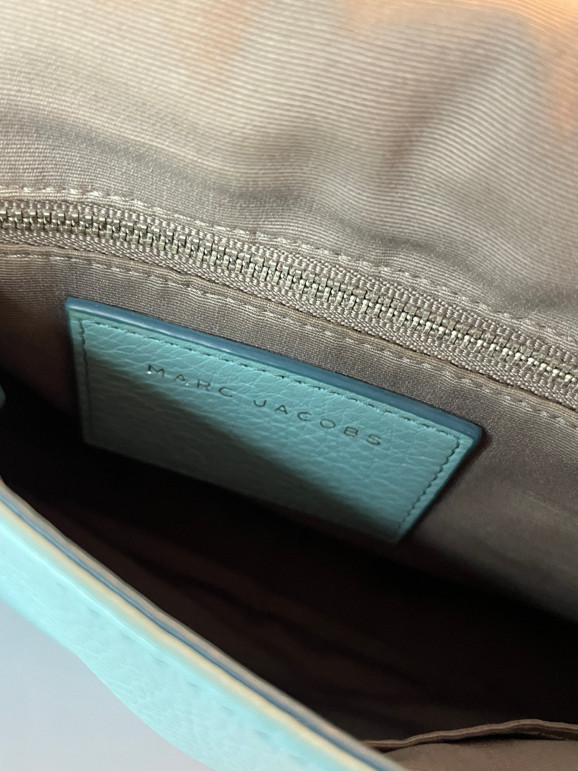 Marc Jacobs Saddle Signature