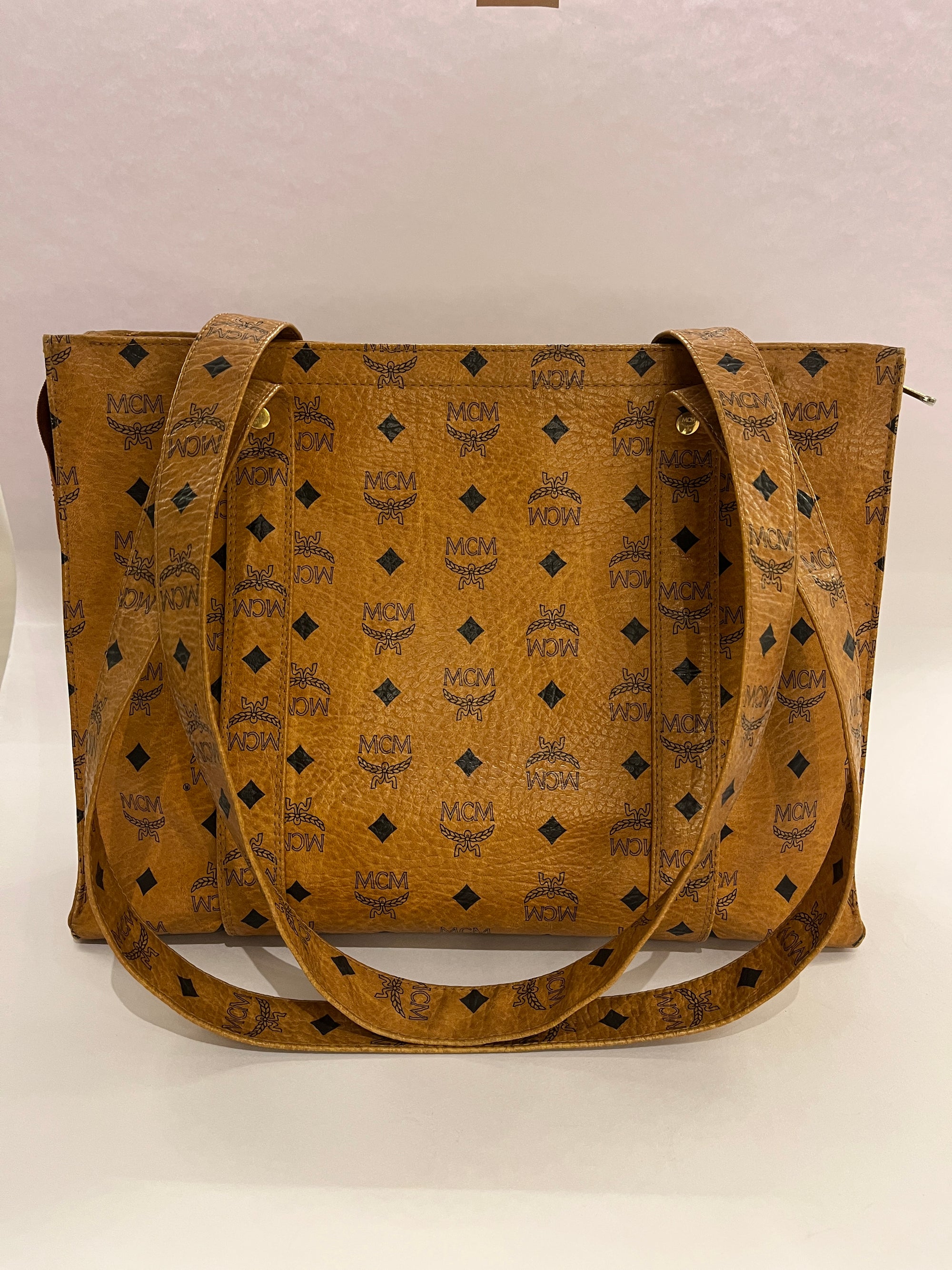 MCM Vintage Shopper
