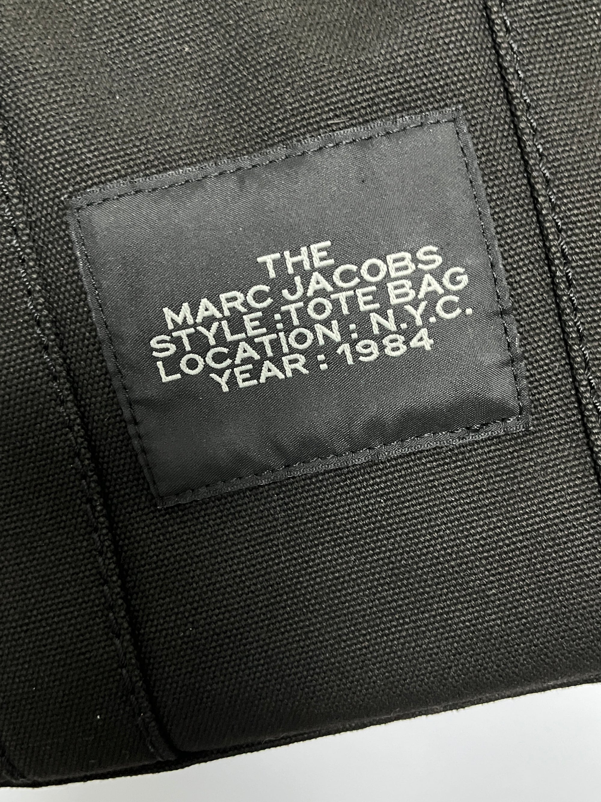 Marc Jacobs The Tote Bag S