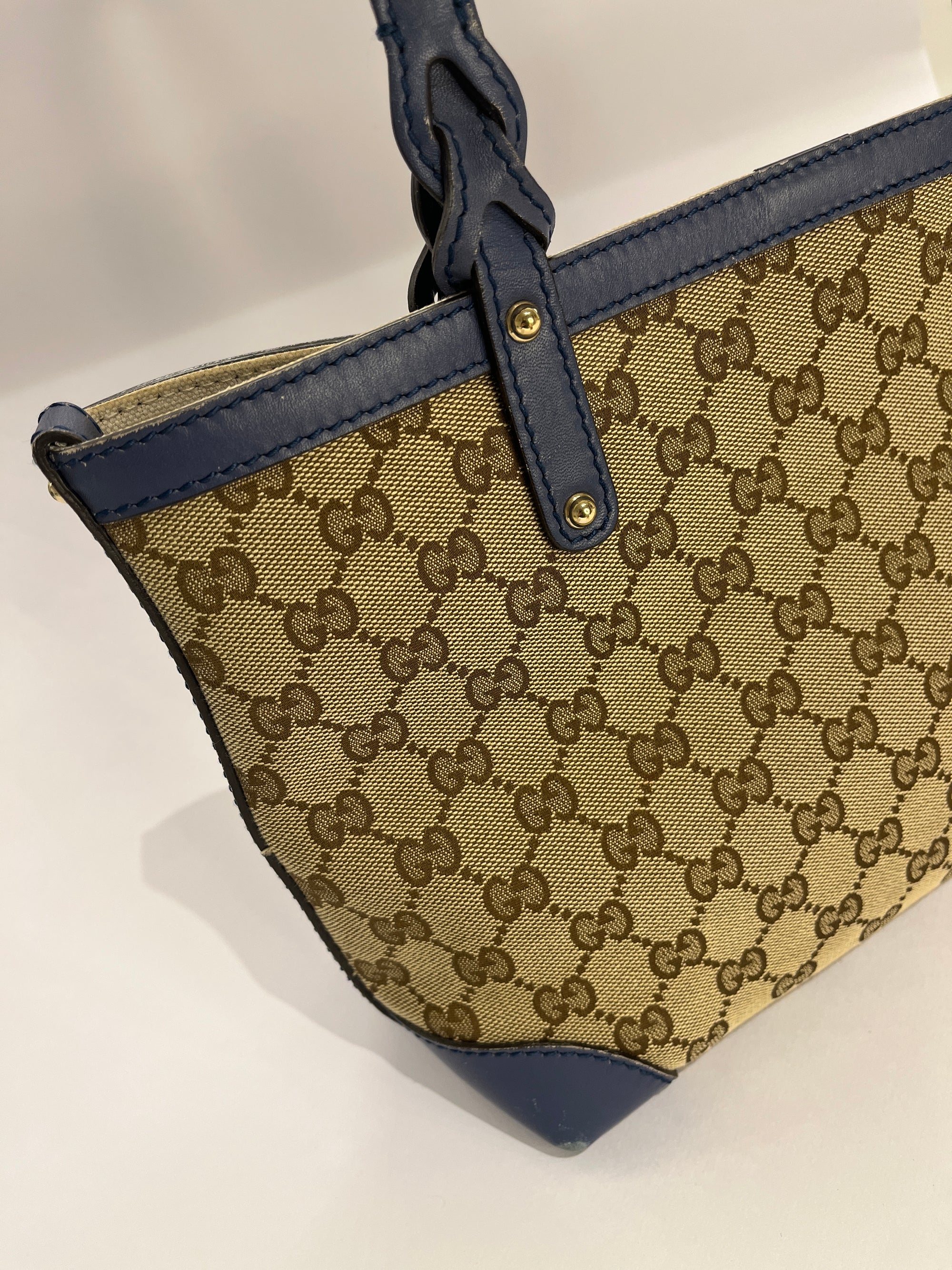 Gucci GG Canvas + Pochette